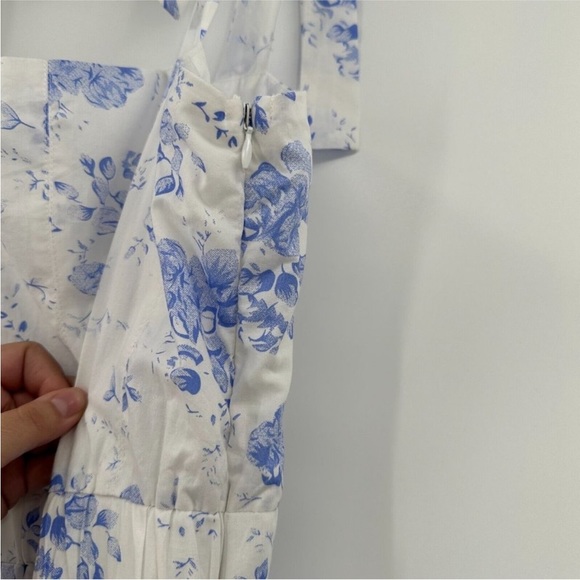 Hyacinth House by Tuckernuck Blue Chintz Teagan Midi Dress - Picture 4 of 8